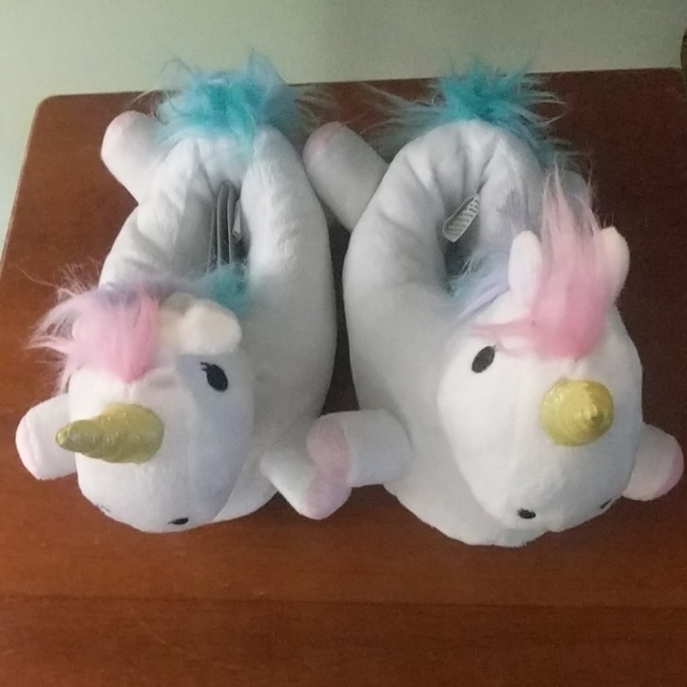 LAST CHANCE--Childrens Unicorn Slippers